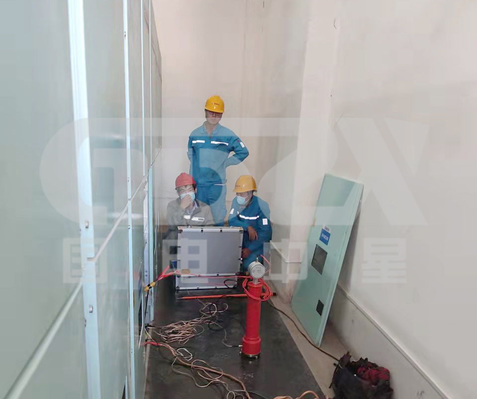 試驗(yàn)中.jpg 試驗(yàn)中.jpg